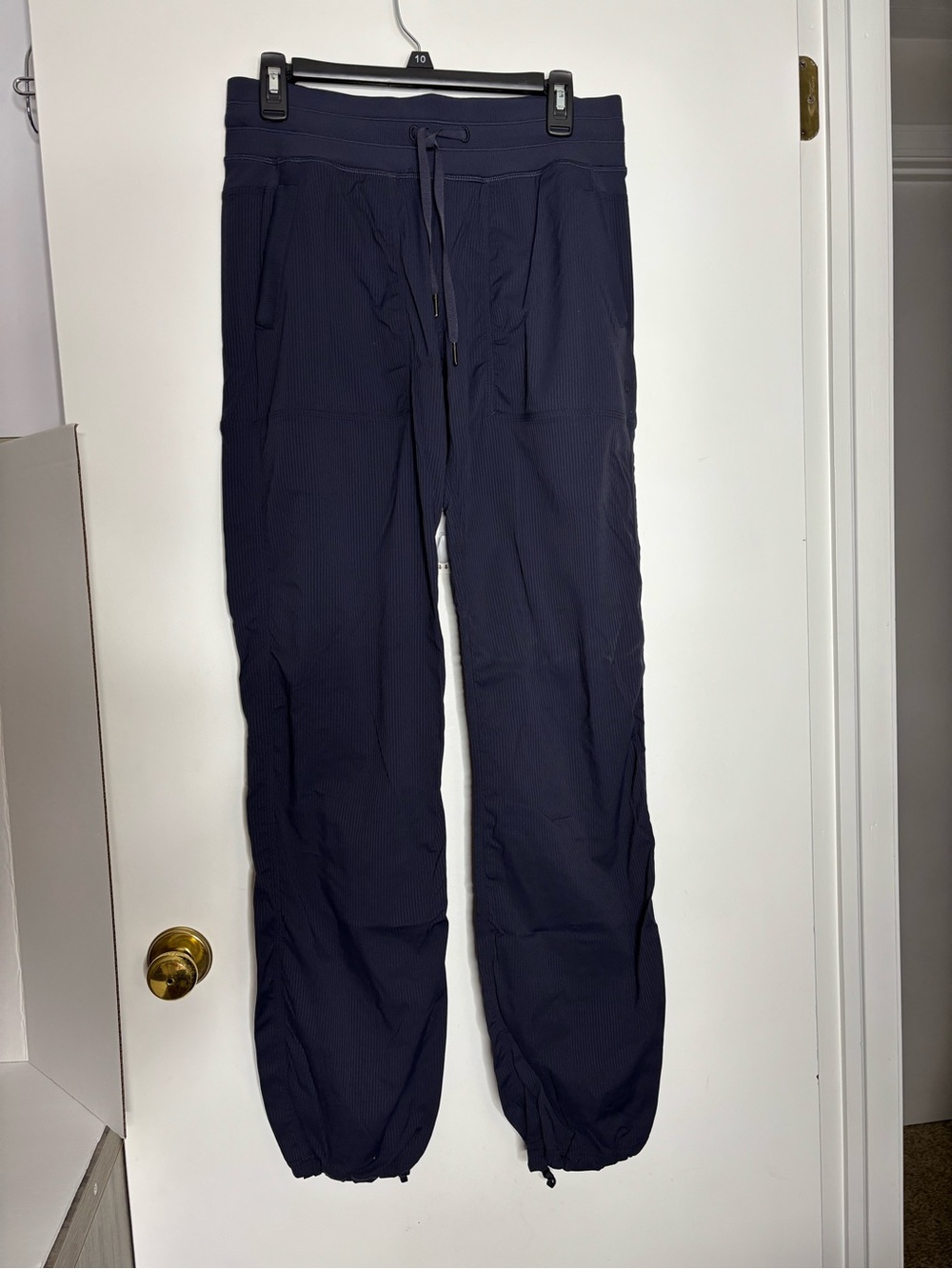 Lululemon Athletic Navy Women’s Drawstring Comfy Joggers
